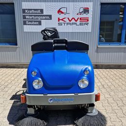 Balayeuse aspirateur autoportée à louer