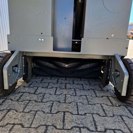 Balayeuse aspirateur autoportée à louer