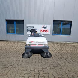 Balayeuse aspirateur autoportée à louer