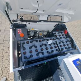 Balayeuse aspirateur autoportée à louer