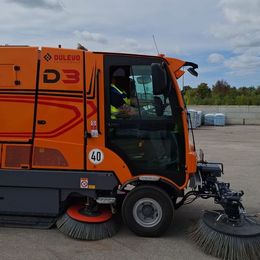 Balayeuse Dulevo D3 Euro 6c à louer Balayeuse à louer