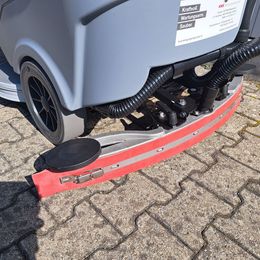 Autolaveuse autoportée GHIBLI Ranger R 115 FD 85 BC Lithium à louer Autolaveuse autoportée à louer
