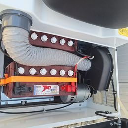 Balayeuse aspirateur autoportée Dulevo Dulevo 75 EH à louer Balayeuse aspirateur autoportée à louer